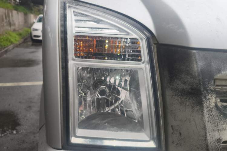 Used Dongfeng Xiaokang EC36 2021 Standard Model Guoxuan Hi-Tech Battery Right Front Headlight