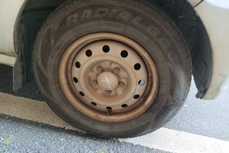 Used Dongfeng Xiaokang EC36 2021 Standard Model Ningde Times Battery Right Front Wheel Hub