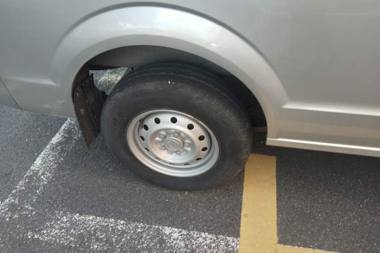 Used Dongfeng Xiaokang EC36 2021 Standard Model Ningde Times Battery Right Rear Wheel Hub