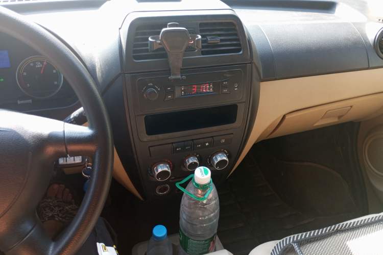 Used Dongfeng Xiaokang EC36 2021 Standard Model Guoxuan Hi-Tech Battery Audio And AC Panel