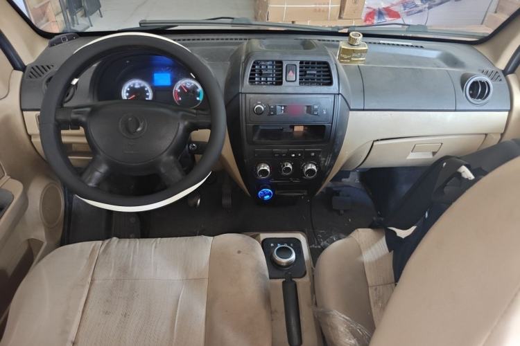 Used Dongfeng Xiaokang EC36 2021 Standard Model Guoxuan Hi-Tech Battery Center Console