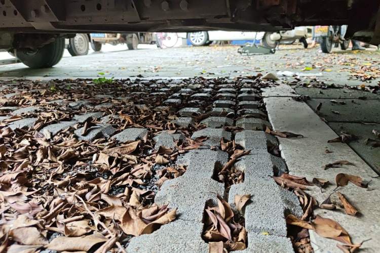 Used Dongfeng Xiaokang EC36 2021 Standard Model Ningde Times Battery Chassis Front Right