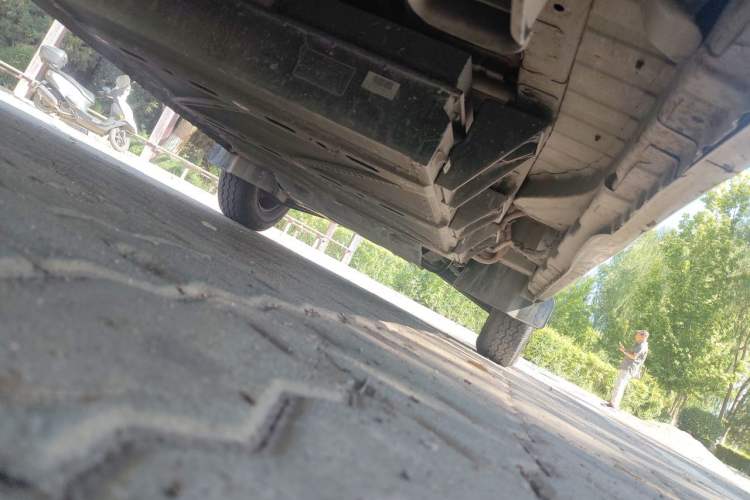 Used Dongfeng Xiaokang EC36 2021 Standard Model Ningde Times Battery Chassis Front Right