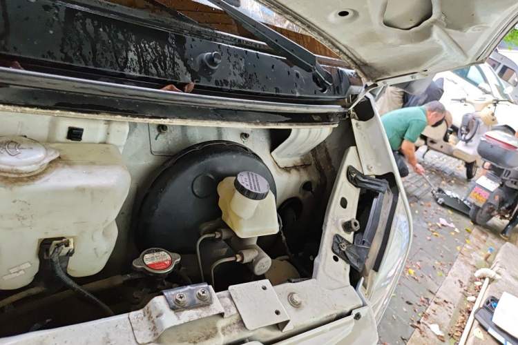 Used Dongfeng Xiaokang EC36 2021 Standard Model Ningde Times Battery Engine Bay Left
