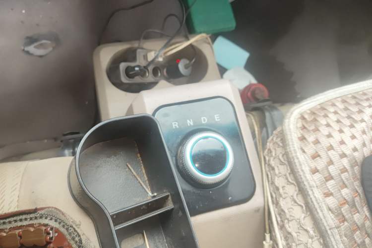 Used Dongfeng Xiaokang EC36 2021 Standard Model Guoxuan Hi-Tech Battery Gear Lever