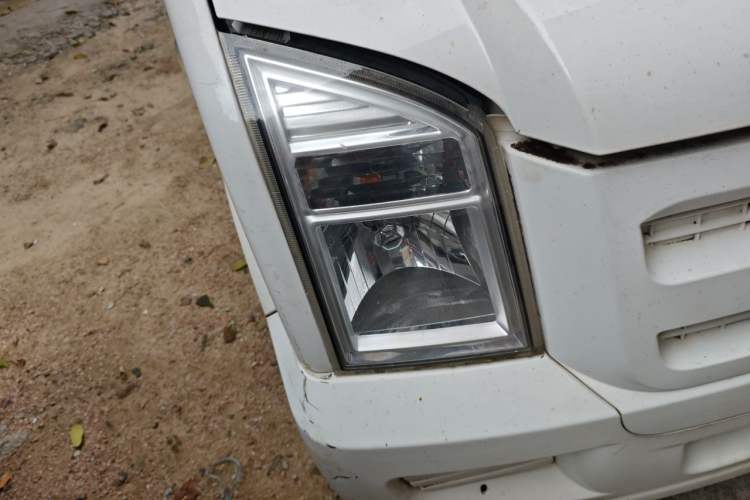 Used Dongfeng Xiaokang EC36 2021 Standard Model Ningde Times Battery Right Front Headlight