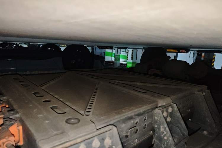 Used Dongfeng Xiaokang EC36 2022 Standard Edition CATL Battery Chassis Front Right