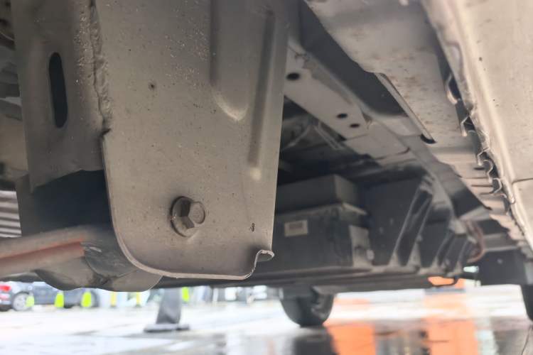 Used Dongfeng Xiaokang EC36 2022 Standard Edition CATL Battery Chassis Rear Right