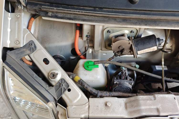 Used Dongfeng Xiaokang EC36 2022 Standard Edition Guoxuan High-Tech Battery Engine Bay Right