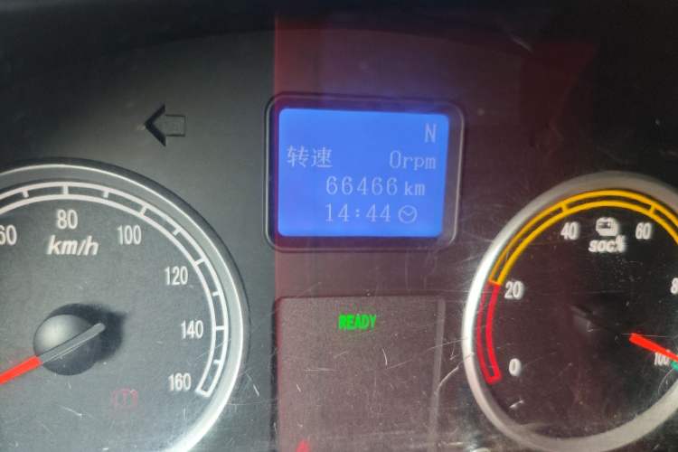 Used Dongfeng Xiaokang EC36 2022 Standard Edition Guoxuan High-Tech Battery Odometer Close Up