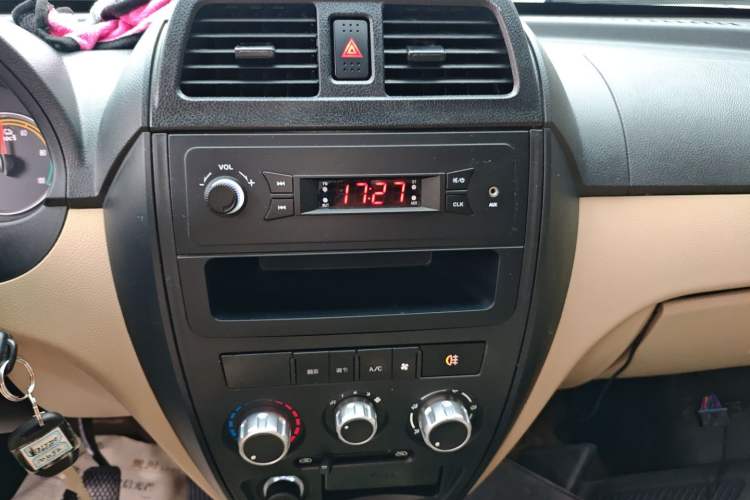 Used Dongfeng Xiaokang EC36 2022 Standard Edition CATL Battery Audio And AC Panel