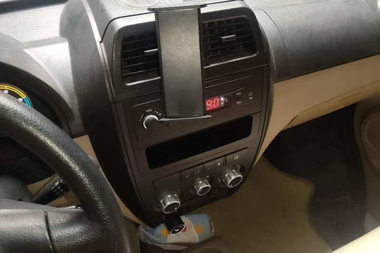 Used Dongfeng Xiaokang EC36 2022 Standard Edition CATL Battery Audio And AC Panel