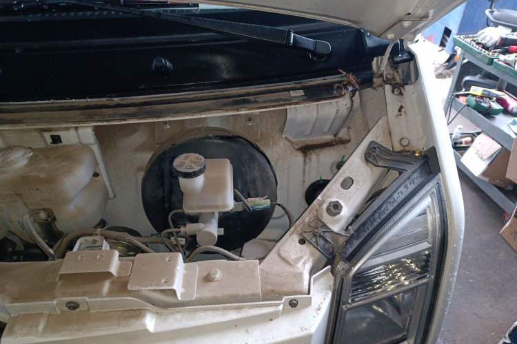 Used Dongfeng Xiaokang EC36 2022 Standard Edition CATL Battery Engine Bay Left