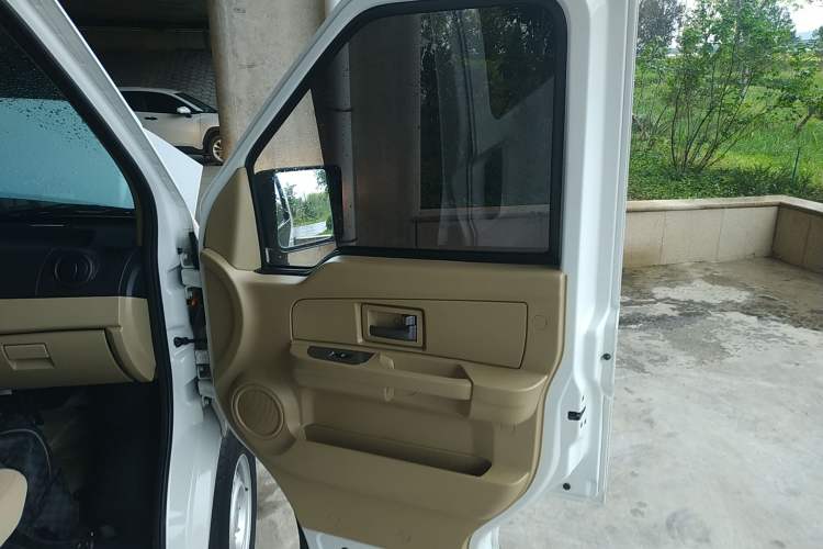 Used Dongfeng Xiaokang EC36 2022 Standard Edition CATL Battery Interior 5