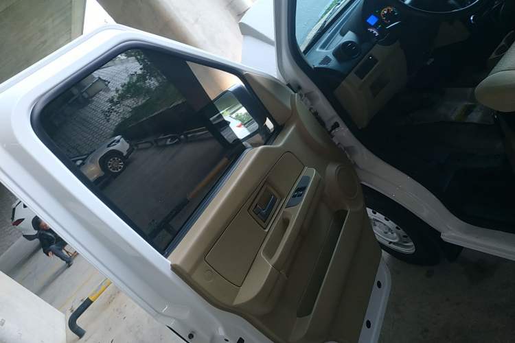 Used Dongfeng Xiaokang EC36 2022 Standard Edition CATL Battery Interior 7