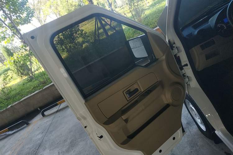 Used Dongfeng Xiaokang EC36 2022 Standard Edition CATL Battery Left Front Door Interior