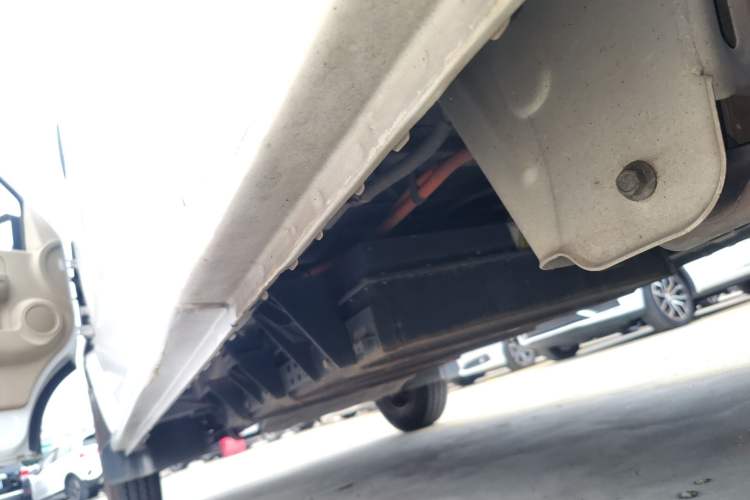 Used Dongfeng Xiaokang EC36 2022 Standard Edition CATL Battery Left Side Sill