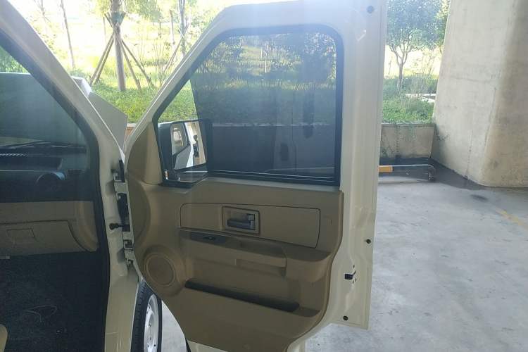Used Dongfeng Xiaokang EC36 2022 Standard Edition CATL Battery Right Front Door Interior