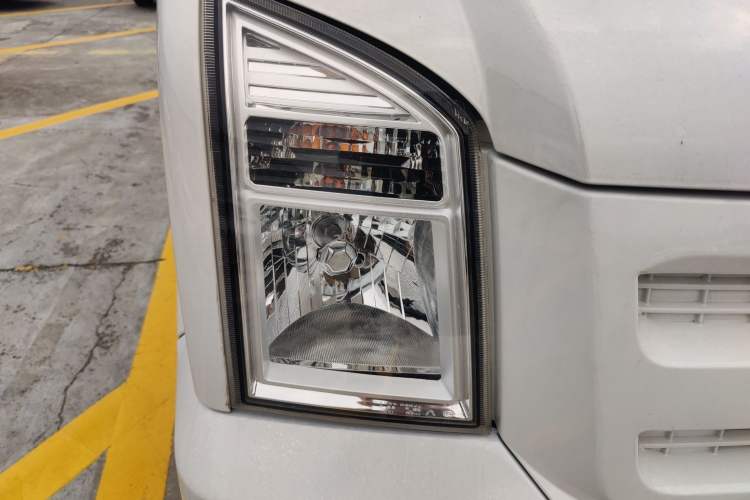 Used Dongfeng Xiaokang EC36 2022 Standard Edition CATL Battery Right Front Headlight