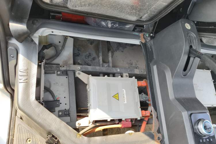 Used Dongfeng Xiaokang EC36II 2023 Chongqing Innovision 38.64 kWh Engine Bay Right