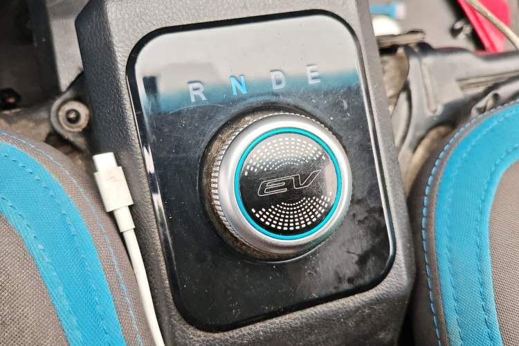 Used Dongfeng Xiaokang EC36II 2023 Nidec 38.64 kWh Gear Lever