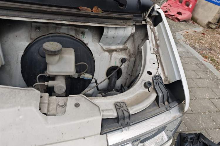 Used Dongfeng Xiaokang EC36II 2023 Chongqing Innovision 38.64 kWh Engine Bay Left