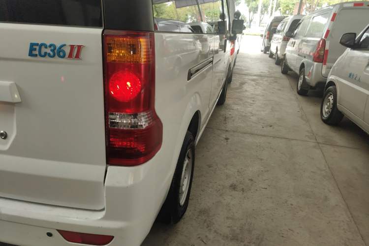Used Dongfeng Xiaokang EC36II 2023 Chongqing Innovision 38.64 kWh Exterior 3