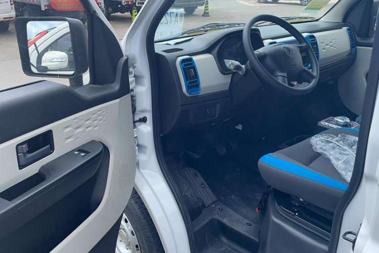 Used Dongfeng Xiaokang EC36II 2023 Chongqing Innovision 38.64 kWh Interior 3