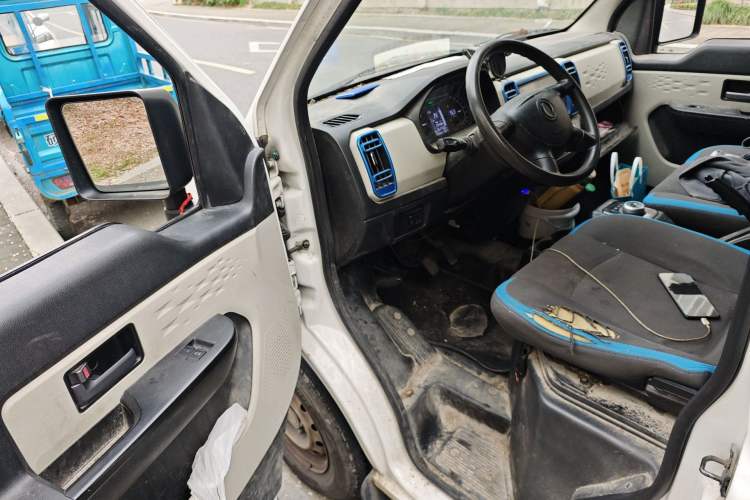 Used Dongfeng Xiaokang EC36II 2023 Chongqing Innovision 38.64 kWh Interior 3