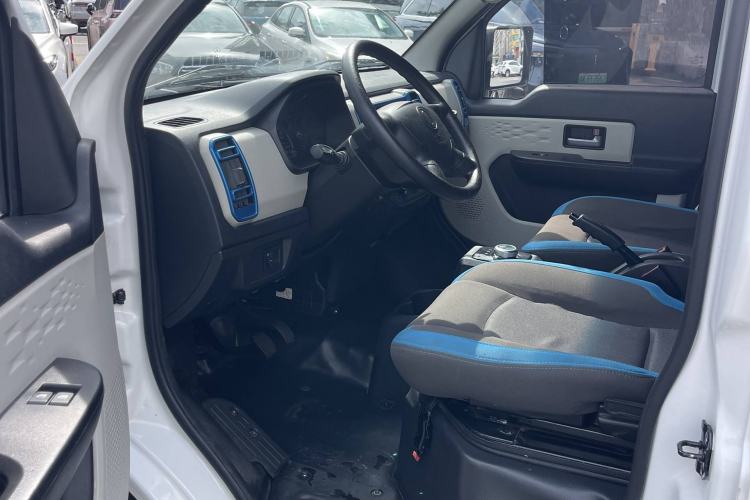 Used Dongfeng Xiaokang EC36II 2023 Chongqing Innovision 38.64 kWh Left Front Seat