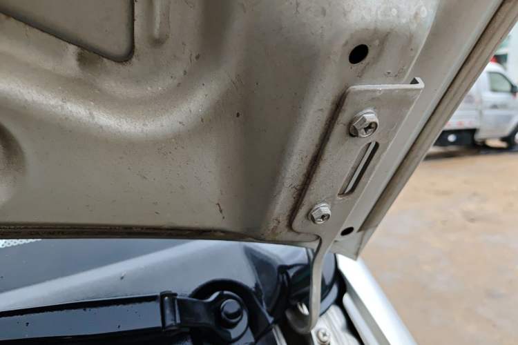 Used Dongfeng Xiaokang K01  Engine Bay Left