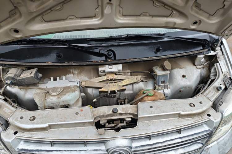 Used Dongfeng Xiaokang K01  Engine Bay