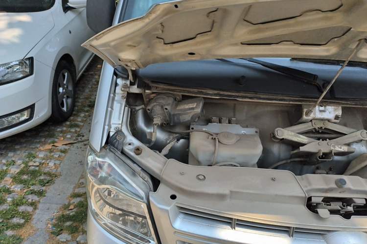 Used Dongfeng Xiaokang K01  Engine Bay Right