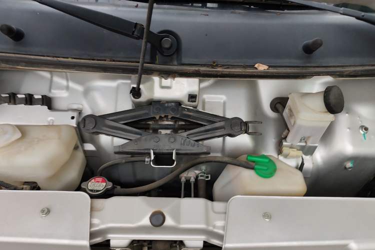 Used Dongfeng Xiaokang K01 2018 1.2L K01L DK12 Engine Bay