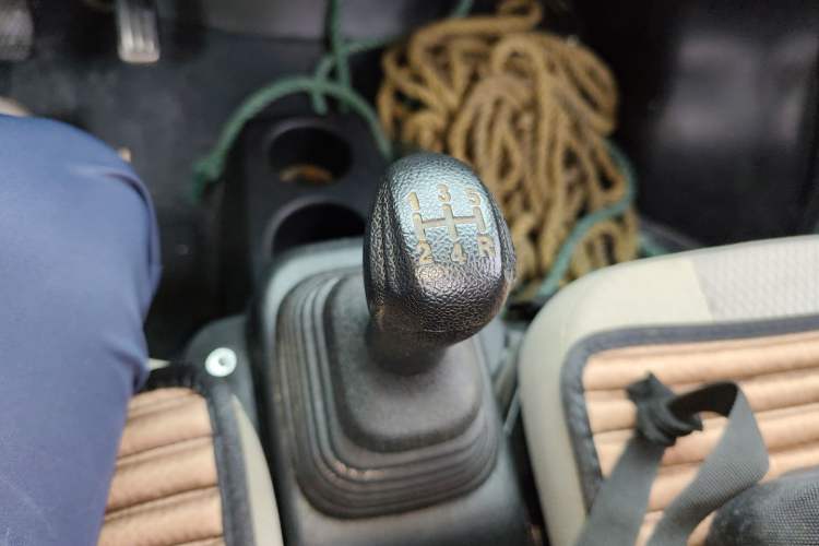 Used Dongfeng Xiaokang K01 2018 1.2L K01L DK12 Gear Lever