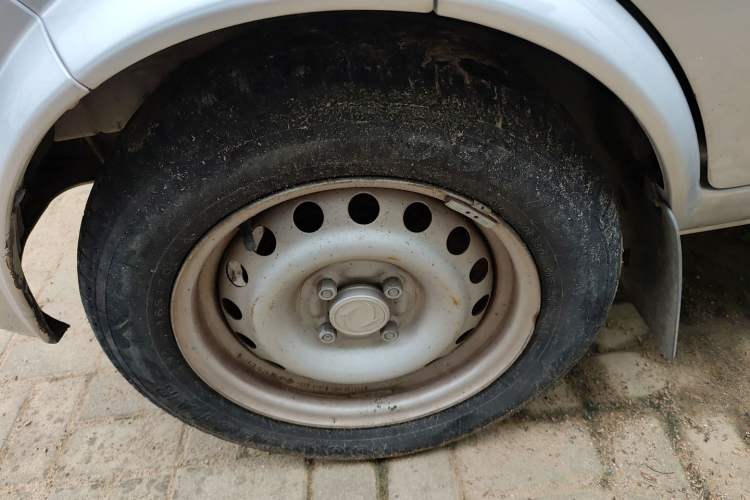 Used Dongfeng Xiaokang K01 2018 1.2L K01L DK12 Left Front Wheel Hub