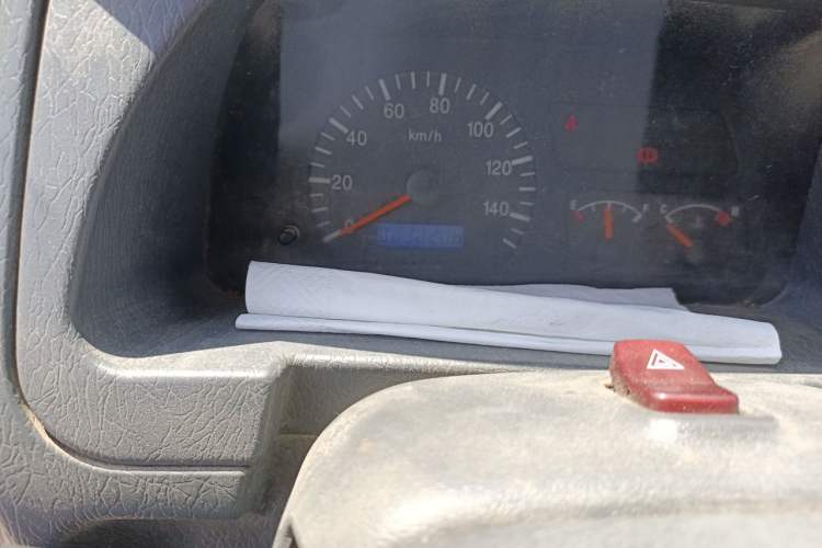 Used Dongfeng Xiaokang K01 2018 1.0L K01L AF10 Odometer Close Up