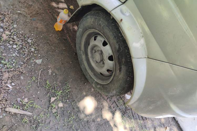Used Dongfeng Xiaokang K01 2018 1.0L K01 AF10 Right Front Wheel Hub