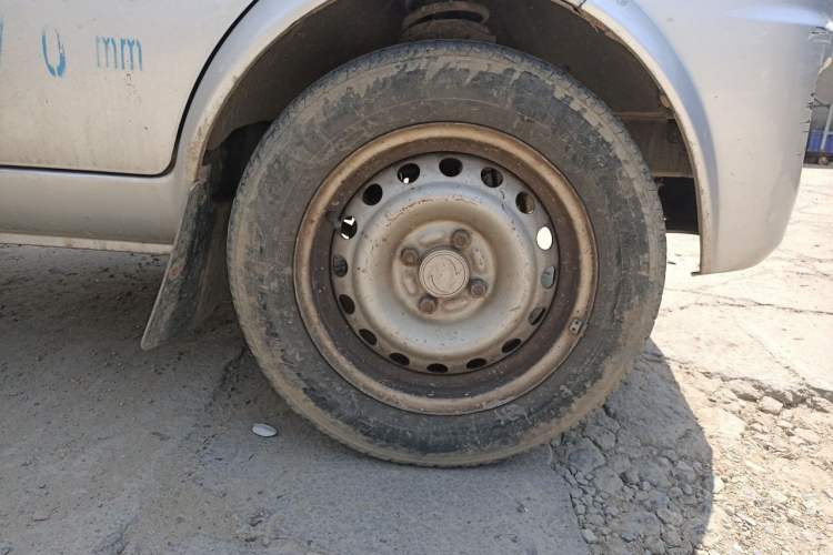Used Dongfeng Xiaokang K01 2018 1.0L K01L AF10 Right Front Wheel Hub