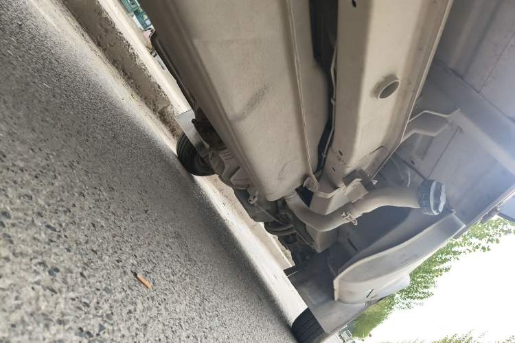 Used Dongfeng Xiaokang K01  Chassis Rear Right