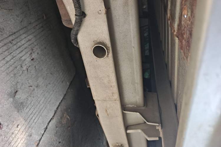 Used Dongfeng Xiaokang K01 2022 1.3L K01L DK13C Chassis Front Left