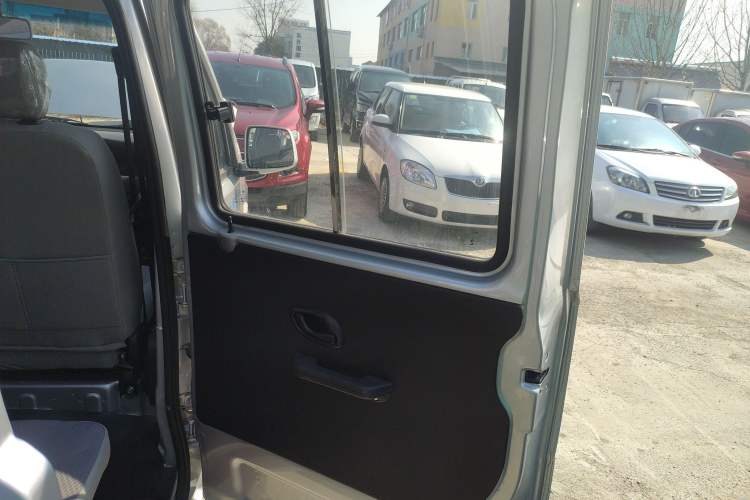 Used Dongfeng Xiaokang K02 2022 1.3L K02L China VI Standard DK13 Interior 6