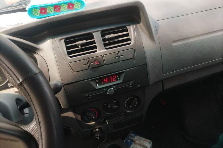 Used Dongfeng Xiaokang K05S 2022 1.3L High-Power Base Version Audio And AC Panel