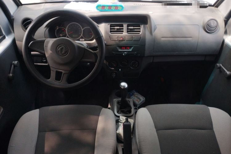 Used Dongfeng Xiaokang K05S 2022 1.3L High-Power Base Version Center Console