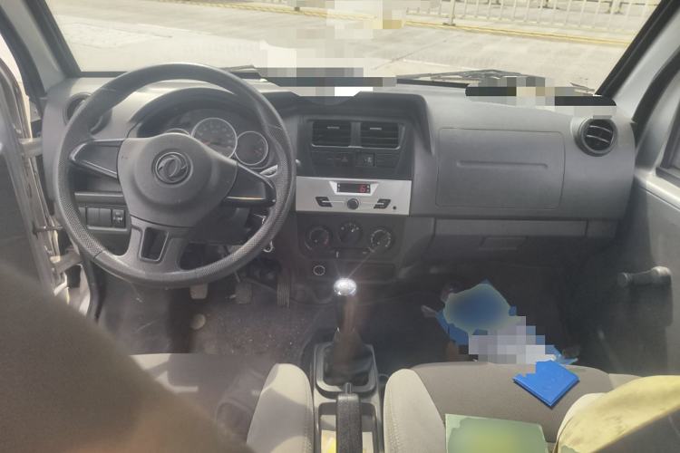 Used Dongfeng Xiaokang K05S 2019 1.2L Practical Version China VI Standard DK12 Center Console