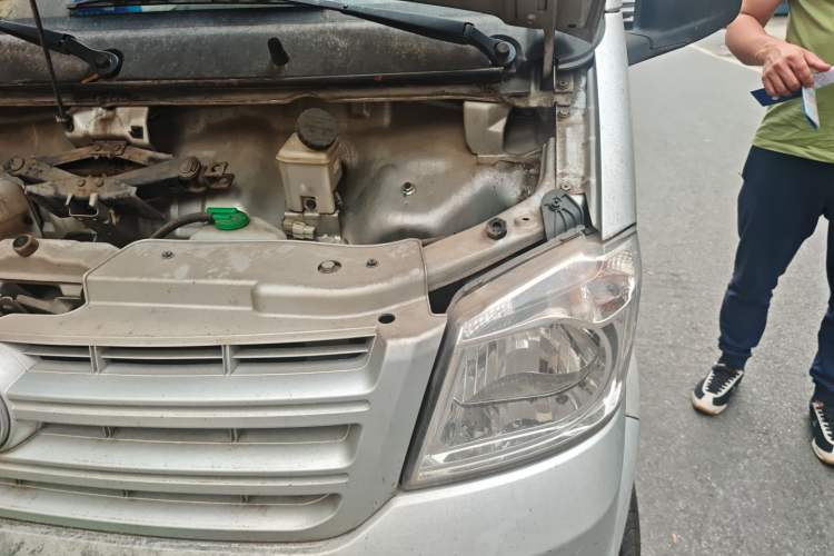 Used Dongfeng Xiaokang K05S 2019 1.2L Practical Version China VI Standard DK12 Engine Bay Left