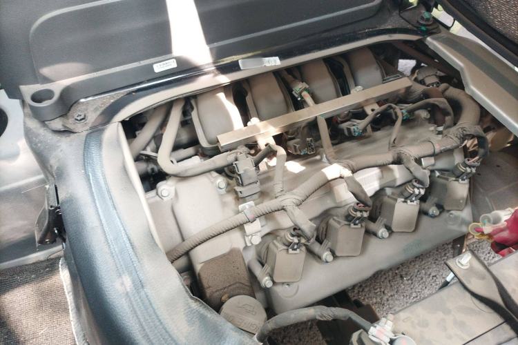 Used Dongfeng Xiaokang K05S 2022 1.3L High-Power Base Version Engine Bay Left
