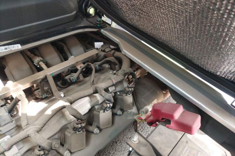Used Dongfeng Xiaokang K05S 2022 1.3L High-Power Base Version Engine Bay Right