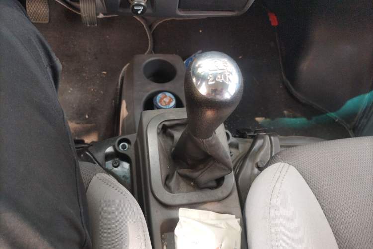 Used Dongfeng Xiaokang K05S 2022 1.3L High-Power Base Version Gear Lever