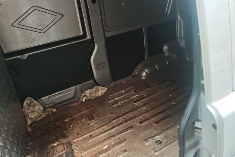 Used Dongfeng Xiaokang K05S 2019 1.2L Practical Version China VI Standard DK12 Left Rear Seat